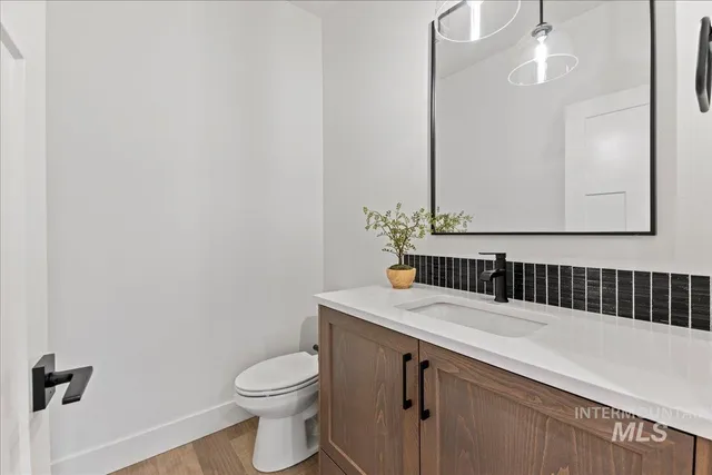 $949,900 | 5667 West Haughburn Drive, Eagle, ID 83616