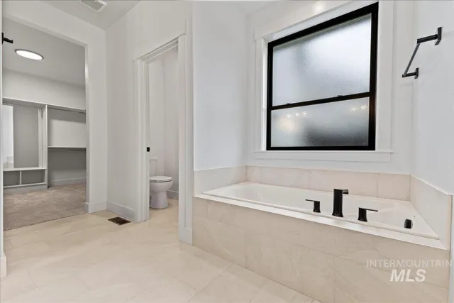 $949,900 | 5667 West Haughburn Drive, Eagle, ID 83616