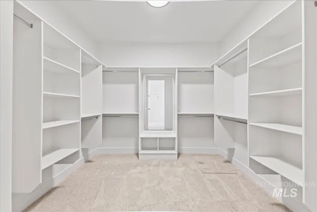 $949,900 | 5667 West Haughburn Drive, Eagle, ID 83616