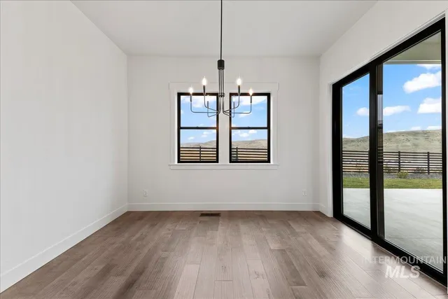 $949,900 | 5667 West Haughburn Drive, Eagle, ID 83616