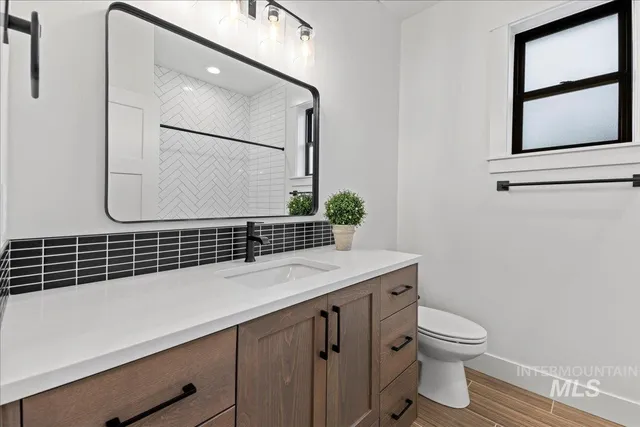 $949,900 | 5667 West Haughburn Drive, Eagle, ID 83616