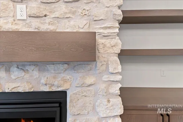 $949,900 | 5667 West Haughburn Drive, Eagle, ID 83616