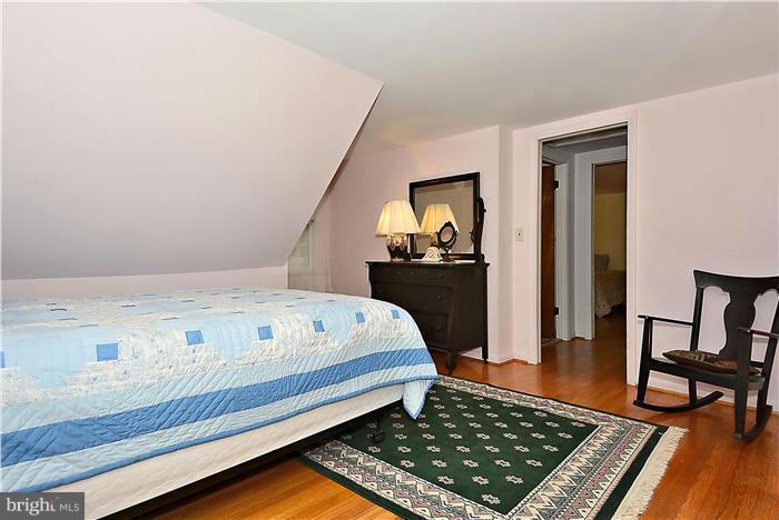 2802 Byron Street Silver Spring, MD 20902 - Photo 17 of 26 Bedroom