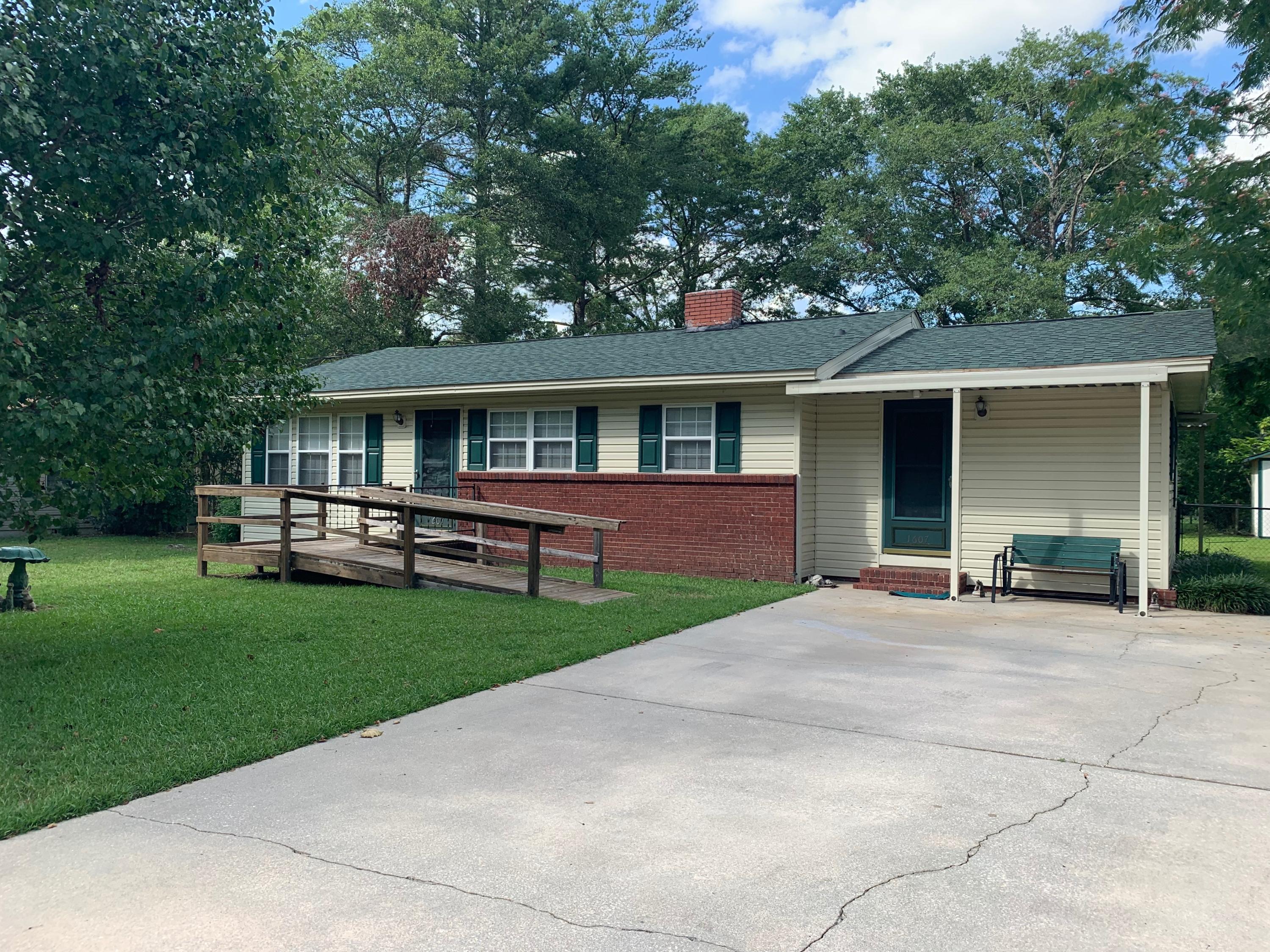 1607 Pecan Street Rockingham, NC 28379 - Photo 1 of 1 front