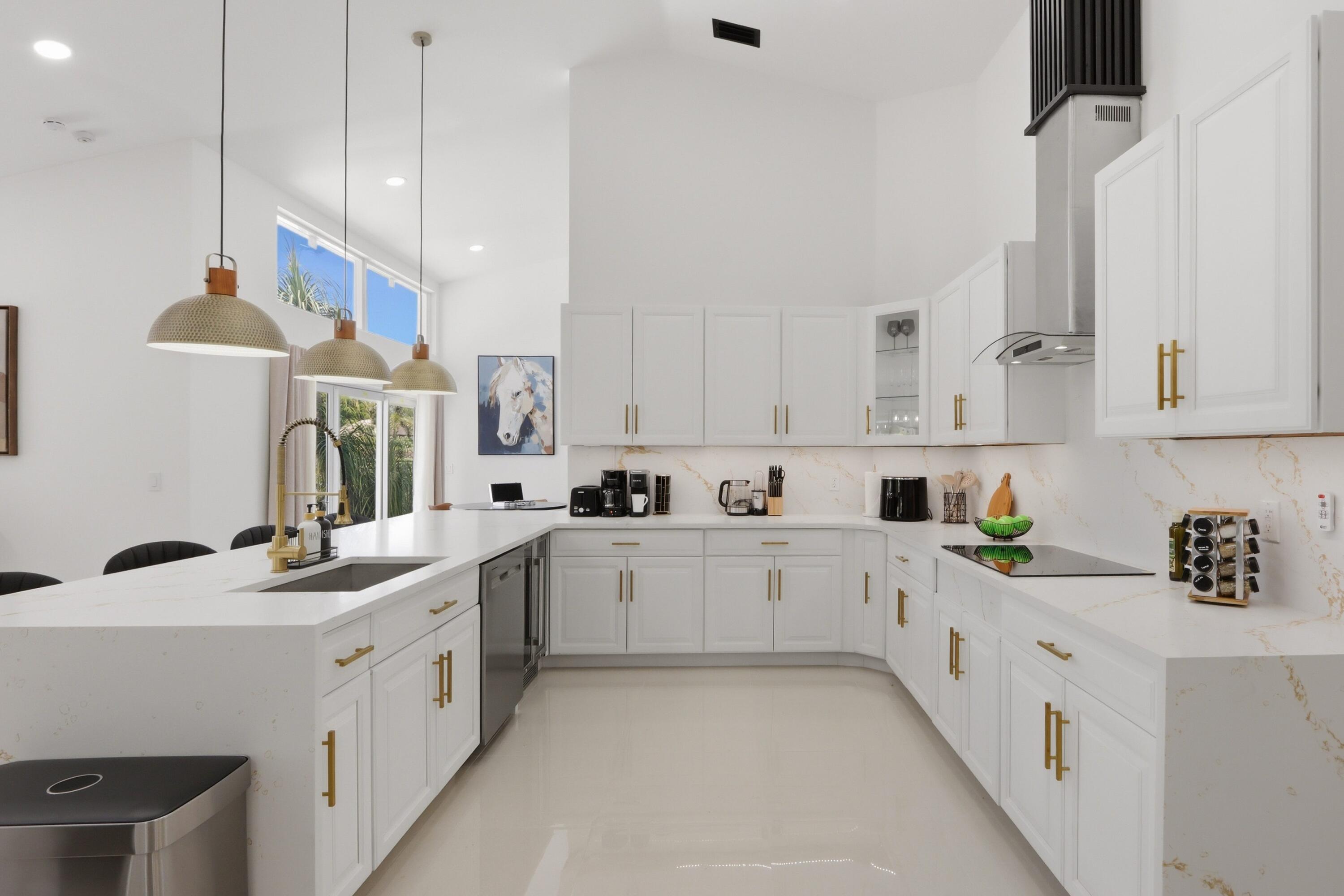 12725 Kingsway Road Wellington, FL 33414 - Photo 9 of 33 017-076-Kitchen-4200x2800