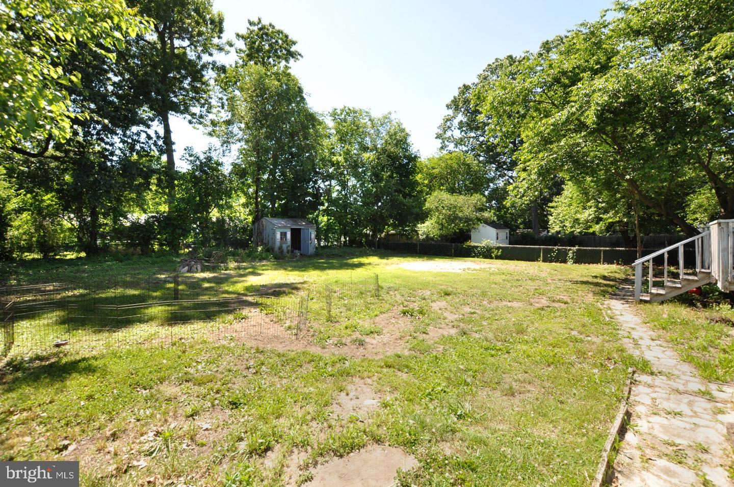 711 Filbert Street Palmyra, NJ 08065 - Photo 20 of 22 LARGE YARD