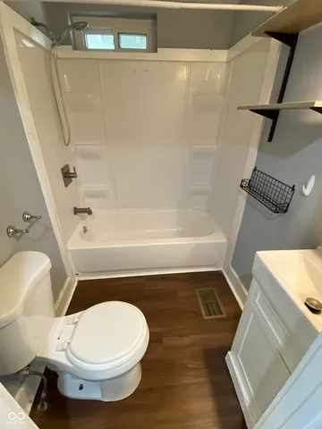 $925 | 680 South 13th Street, Noblesville, IN 46060