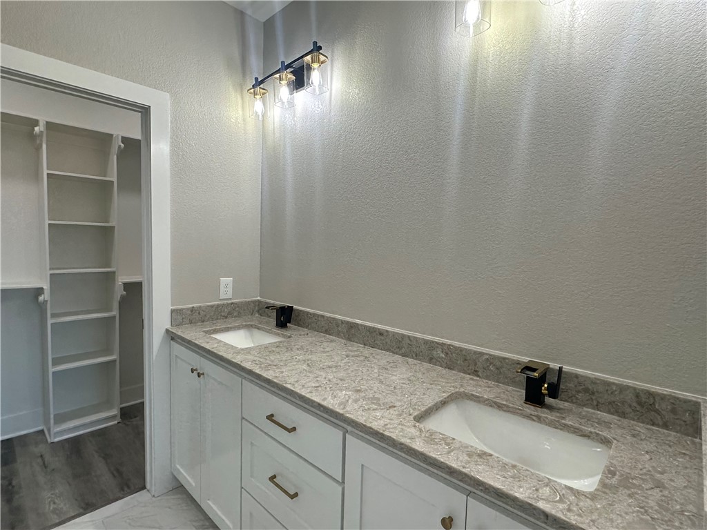 1514 Dansby Street Bryan, TX 77803 - Photo 7 of 9
