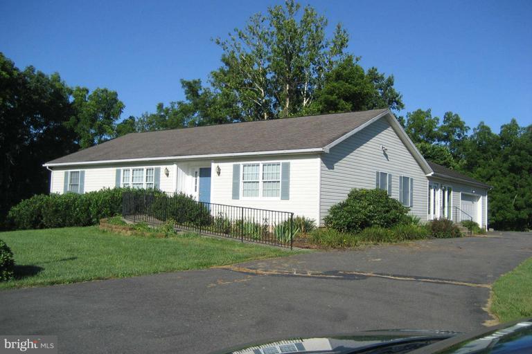 7322 Dudie Road Marshall, VA 20115 - Photo 1 of 30 Exterior General