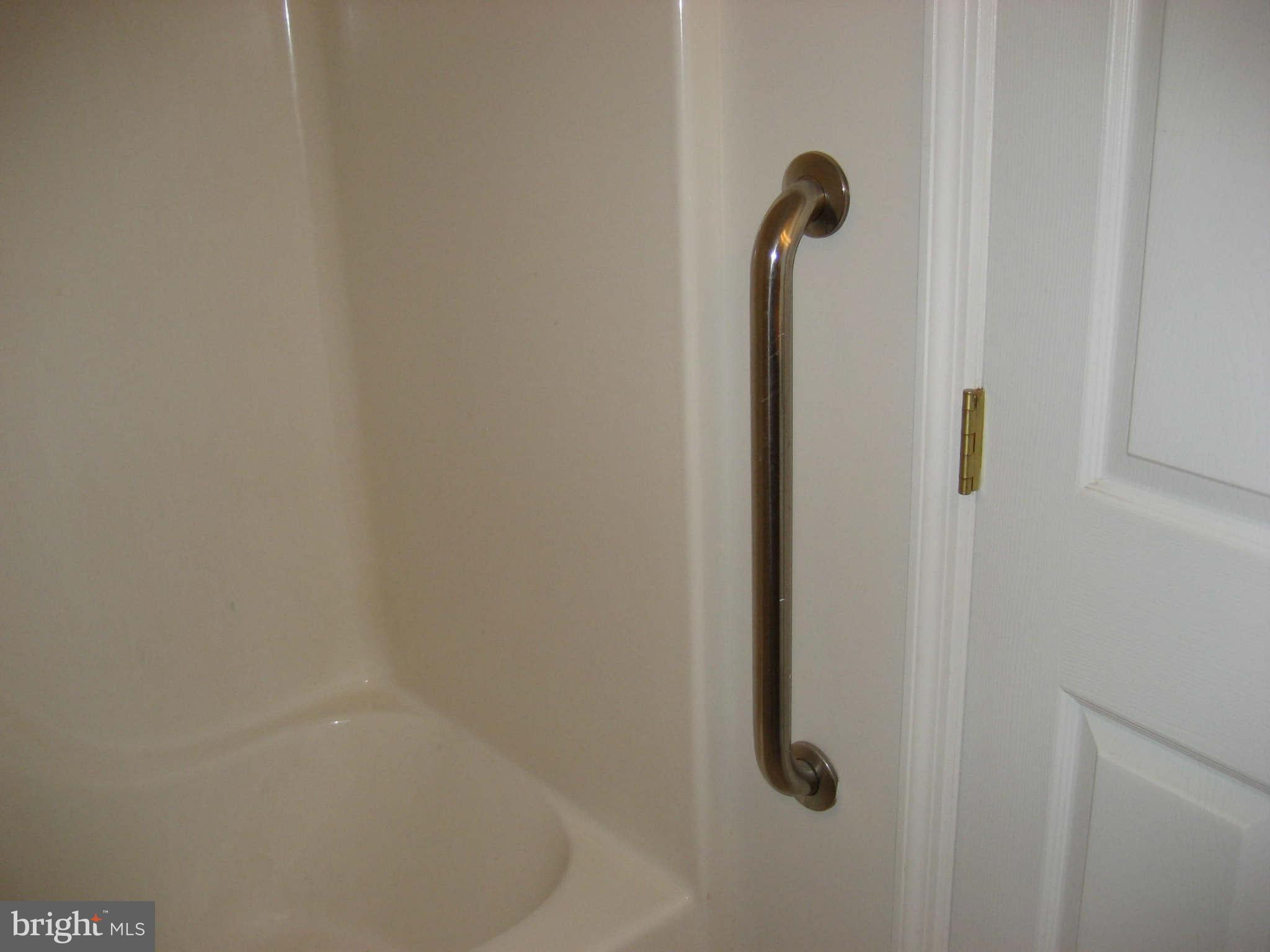 7322 Dudie Road Marshall, VA 20115 - Photo 23 of 30 Bath