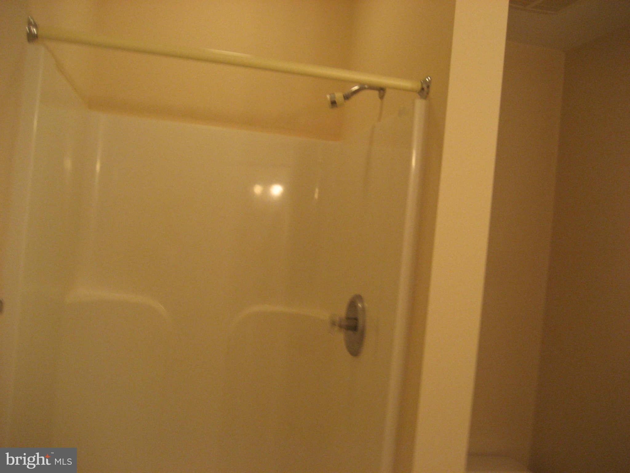 7322 Dudie Road Marshall, VA 20115 - Photo 24 of 30 Bath