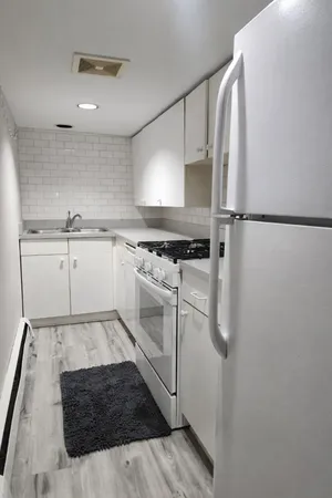 $2,295 | 2030 North Clifton Avenue, Unit G, Chicago, IL 60614