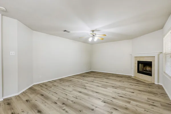 $430,000 | 2121 Desco Drive, Austin, TX 78748