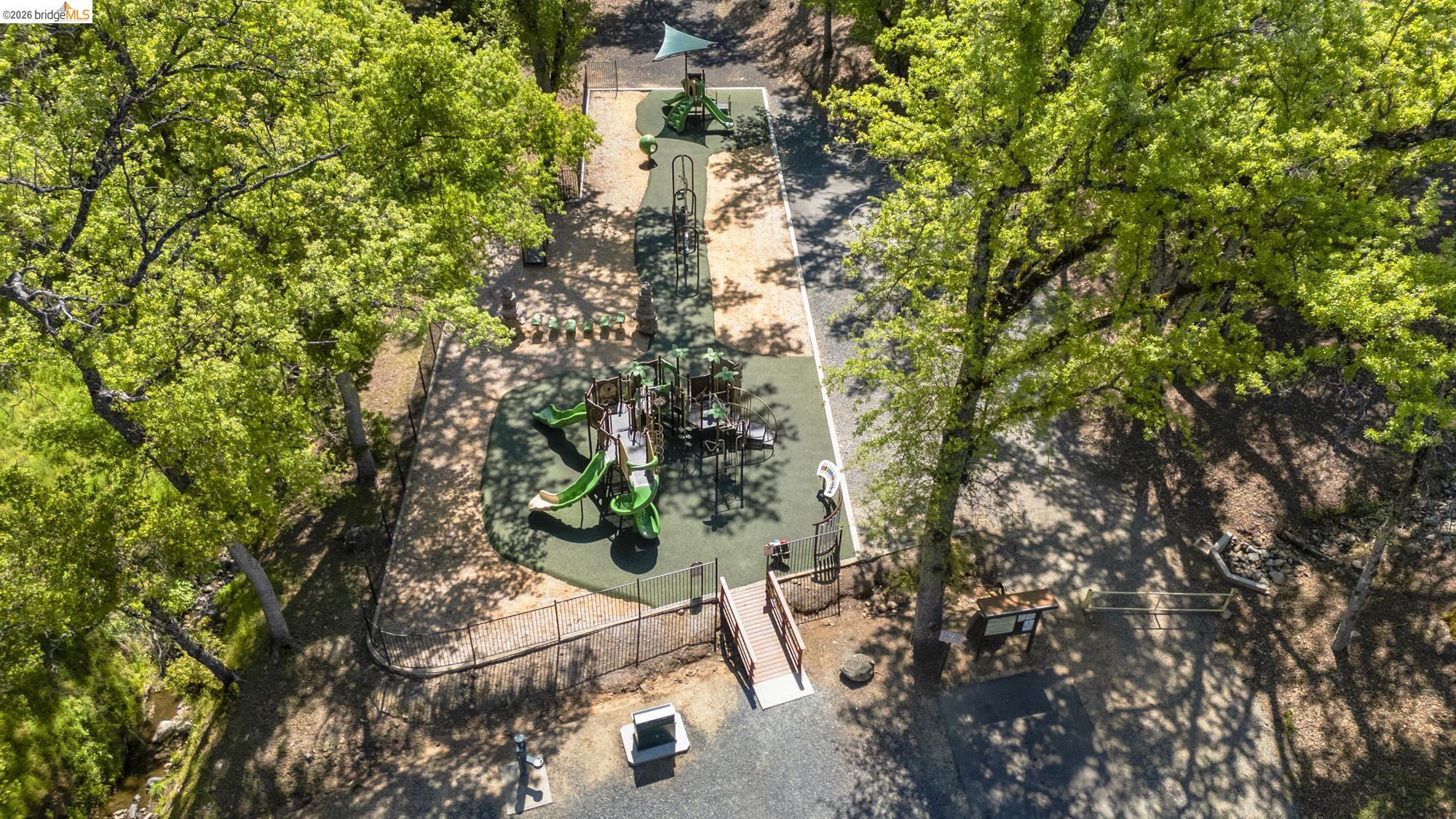 19378 Ferretti Road Groveland, CA 95321 - Photo 11 of 29