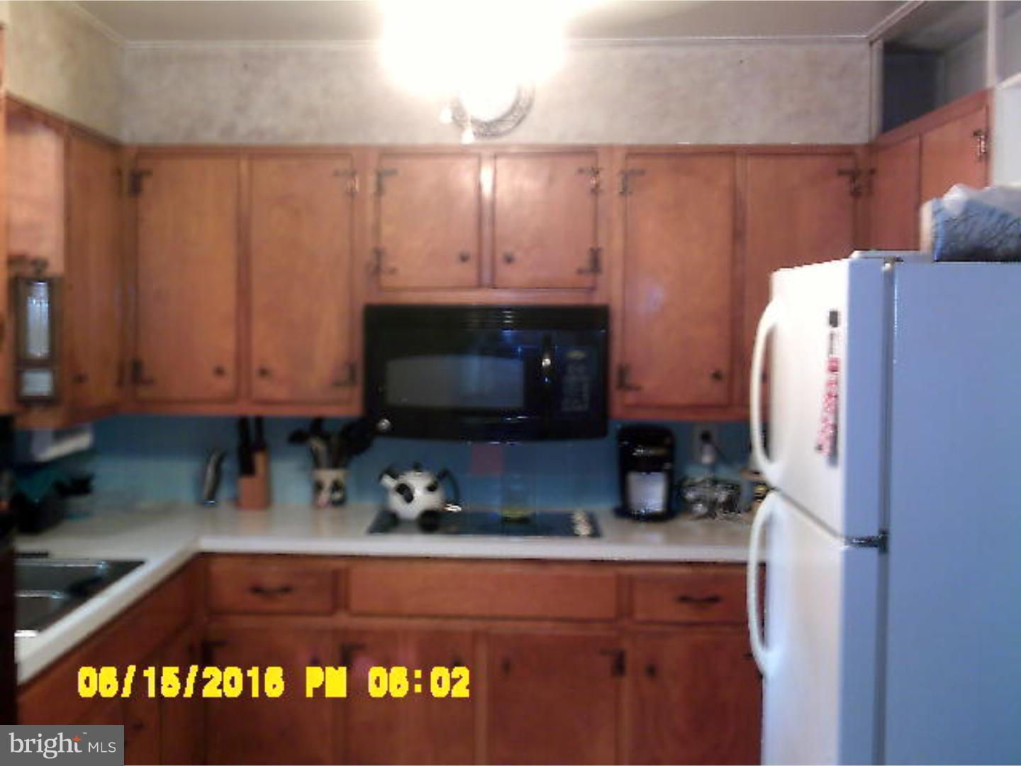 118 Midway Road Phoenixville, PA 19460 - Photo 13 of 17 Kitchen