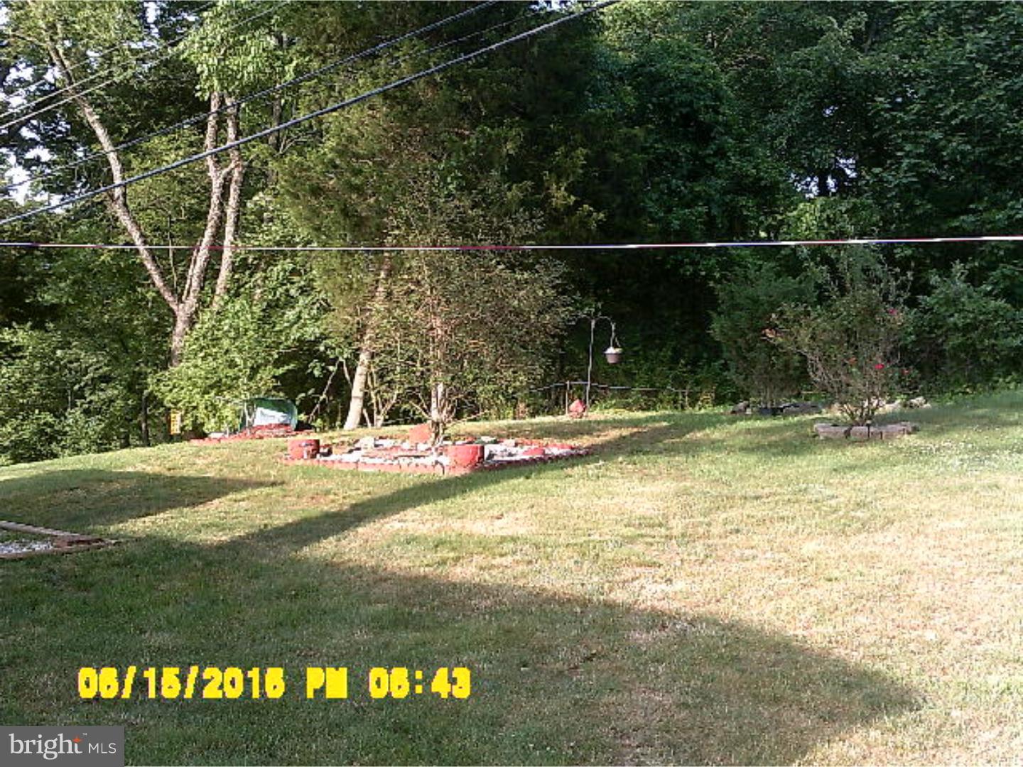118 Midway Road Phoenixville, PA 19460 - Photo 15 of 17 Back Yard