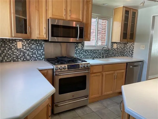 $2,100 | 536 Portia Drive, Pittsburgh, PA 15236