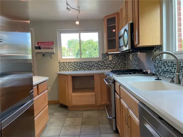 $2,100 | 536 Portia Drive, Pittsburgh, PA 15236