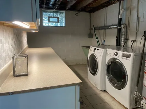 $2,100 | 536 Portia Drive, Pittsburgh, PA 15236