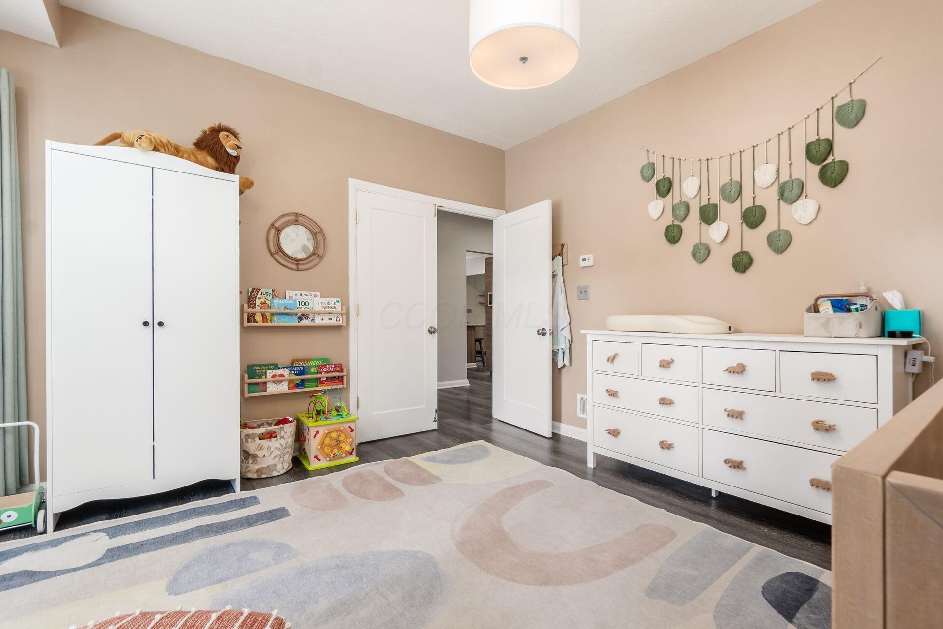 7089 Cooper Road Columbus, OH 43231 - Photo 32 of 52