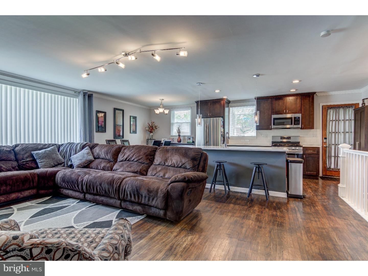901 Church Road Springfield, PA 19064 - Photo 8 of 25 Family Room