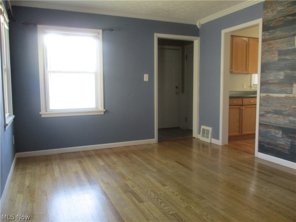 1012 Hillsdale Road Parma, OH 44134 - Photo 13 of 23