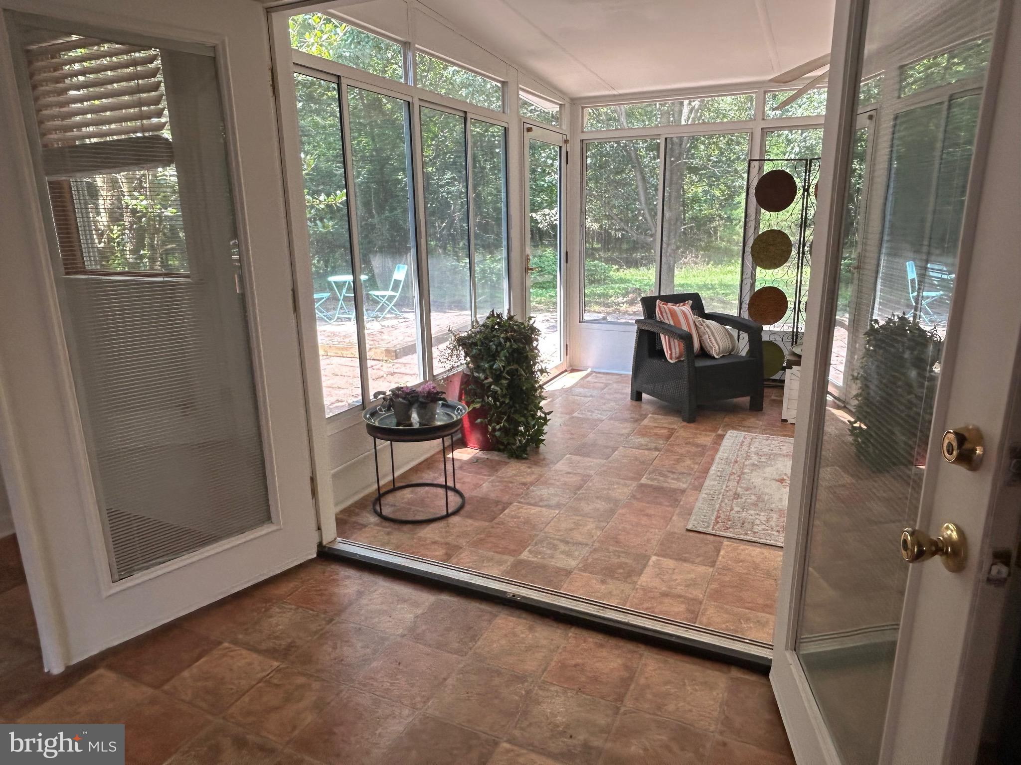513 Russell Road Berryville, VA 22611 - Photo 16 of 53 Gallery Image 16