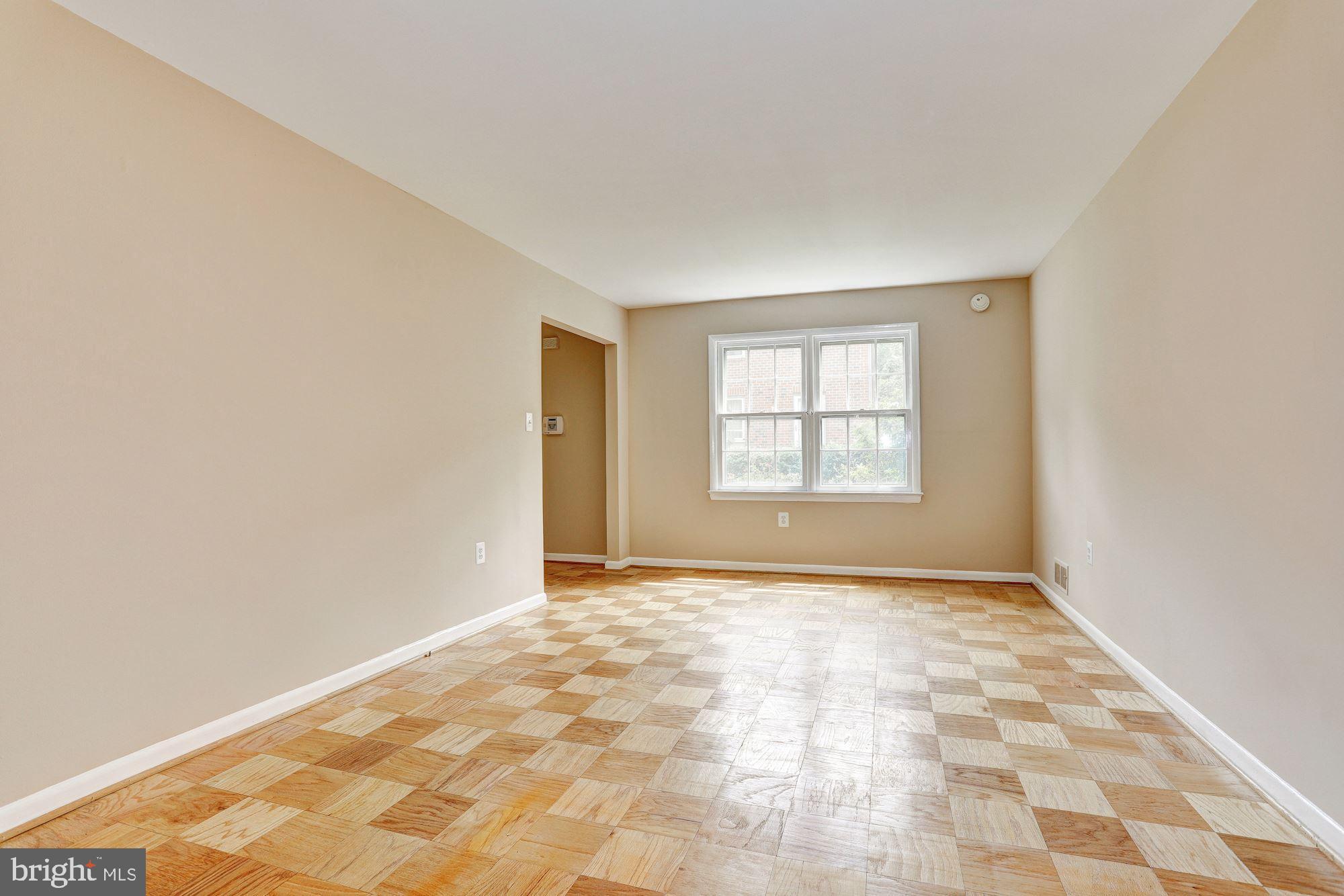2715 Atlanta Drive, Unit 5 Silver Spring, MD 20906 - Photo 3 of 25 Living Room
