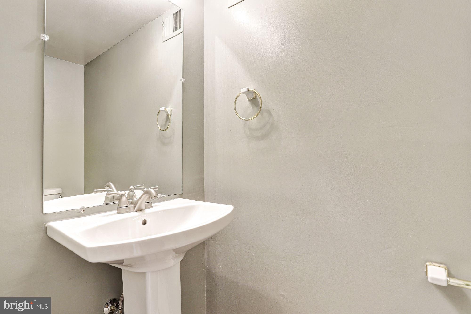 2715 Atlanta Drive, Unit 5 Silver Spring, MD 20906 - Photo 10 of 25 Powder Room