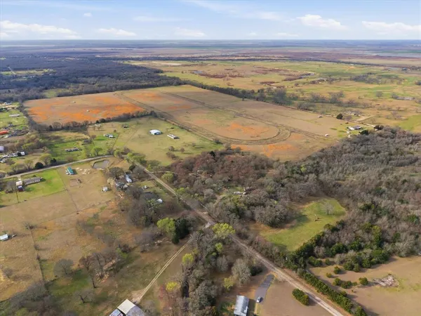 $1,199,999 | 18255 County Road 4075, Kemp, TX 75143