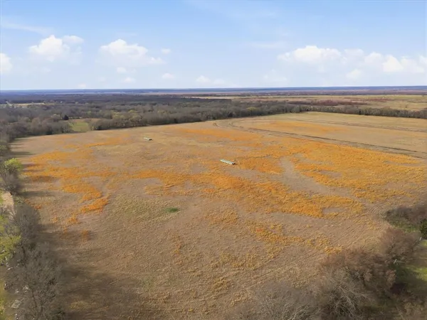 $1,199,999 | 18255 County Road 4075, Kemp, TX 75143