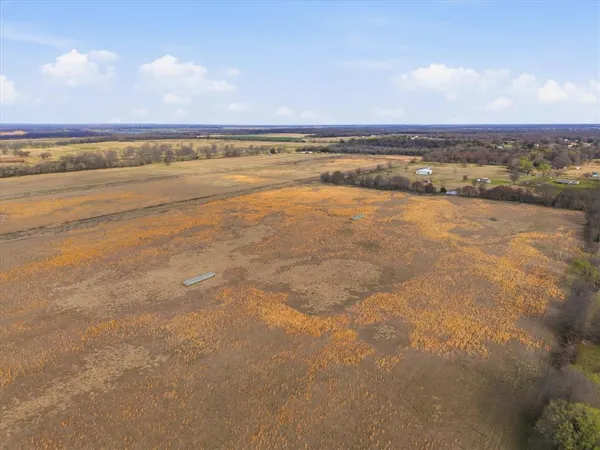 $1,199,999 | 18255 County Road 4075, Kemp, TX 75143