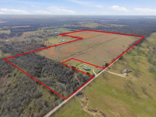 $1,199,999 | 18255 County Road 4075, Kemp, TX 75143