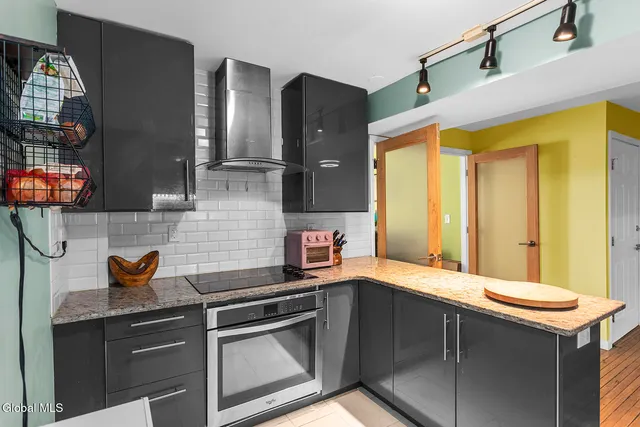 $569,000 | 147 4th Street, Troy, NY 12180