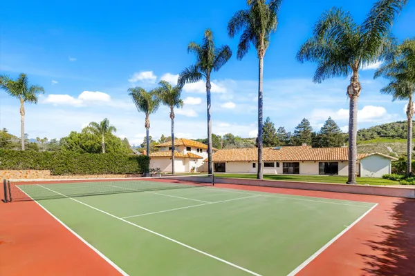 $3,595,000 | 329 Vereda Del Ciervo, Goleta, CA 93117