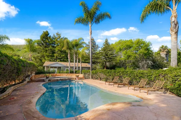 $3,595,000 | 329 Vereda Del Ciervo, Goleta, CA 93117