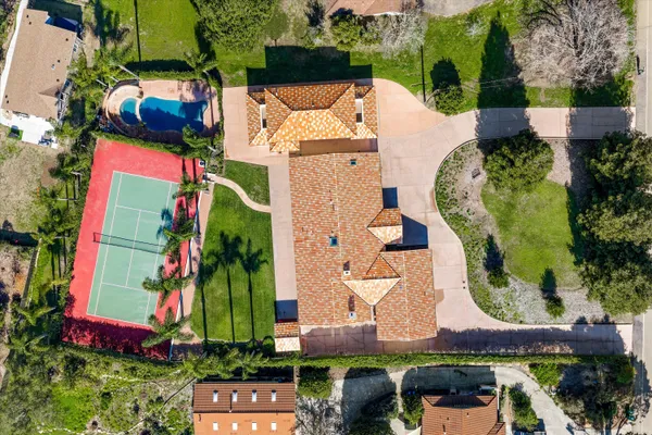 $3,595,000 | 329 Vereda Del Ciervo, Goleta, CA 93117