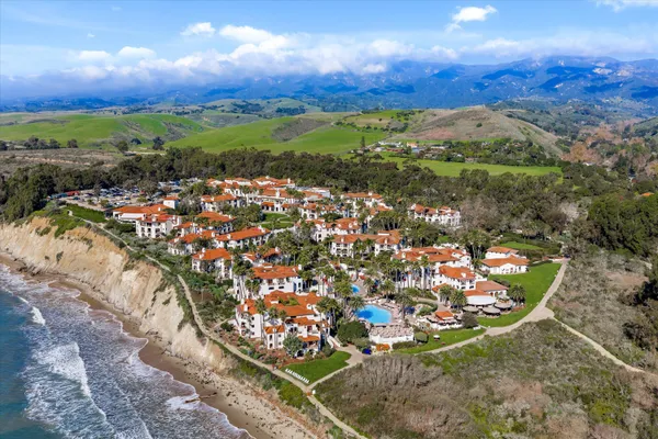 $3,595,000 | 329 Vereda Del Ciervo, Goleta, CA 93117