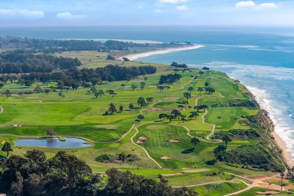 $3,595,000 | 329 Vereda Del Ciervo, Goleta, CA 93117