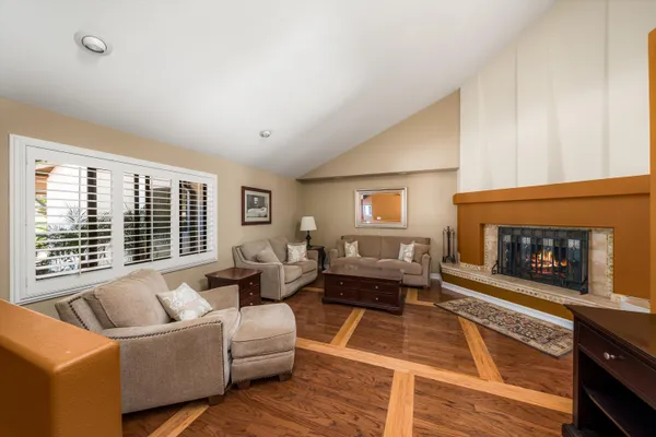 $3,595,000 | 329 Vereda Del Ciervo, Goleta, CA 93117