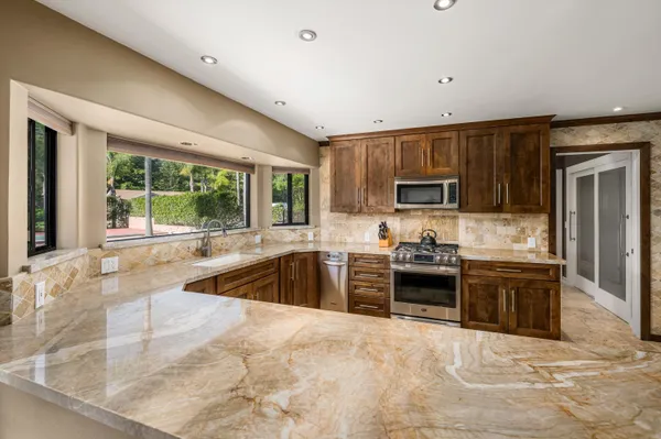 $3,595,000 | 329 Vereda Del Ciervo, Goleta, CA 93117