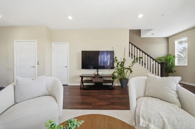 a bathroom with a toilet