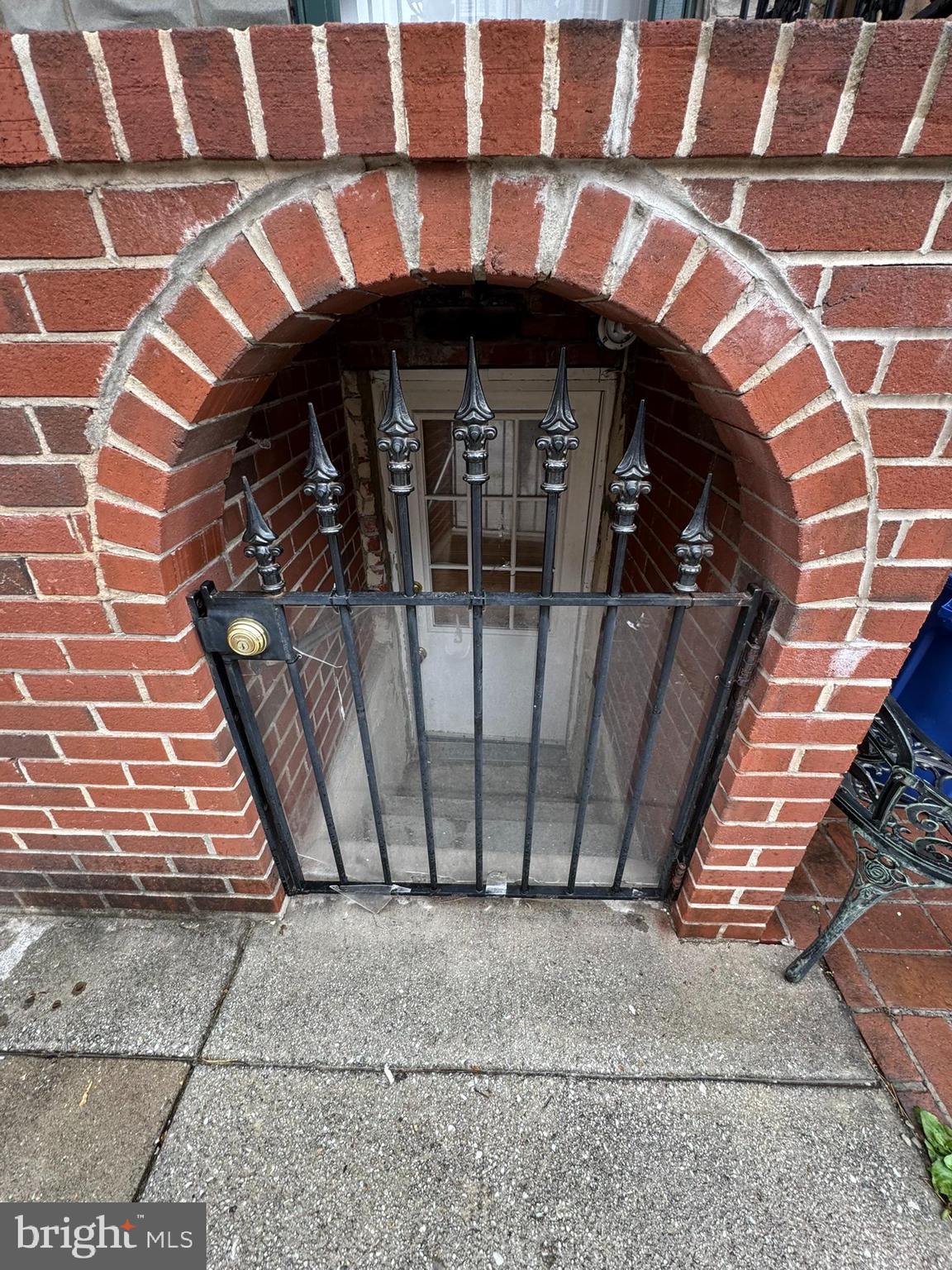 1008 Stiles Street Baltimore, MD 21202 - Photo 6 of 49 Entrance to lower apartment