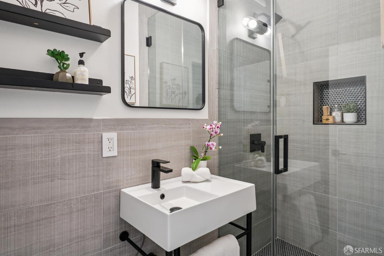 1902 Lyon Street, Unit D San Francisco, CA 94115 - Photo 26 of 37