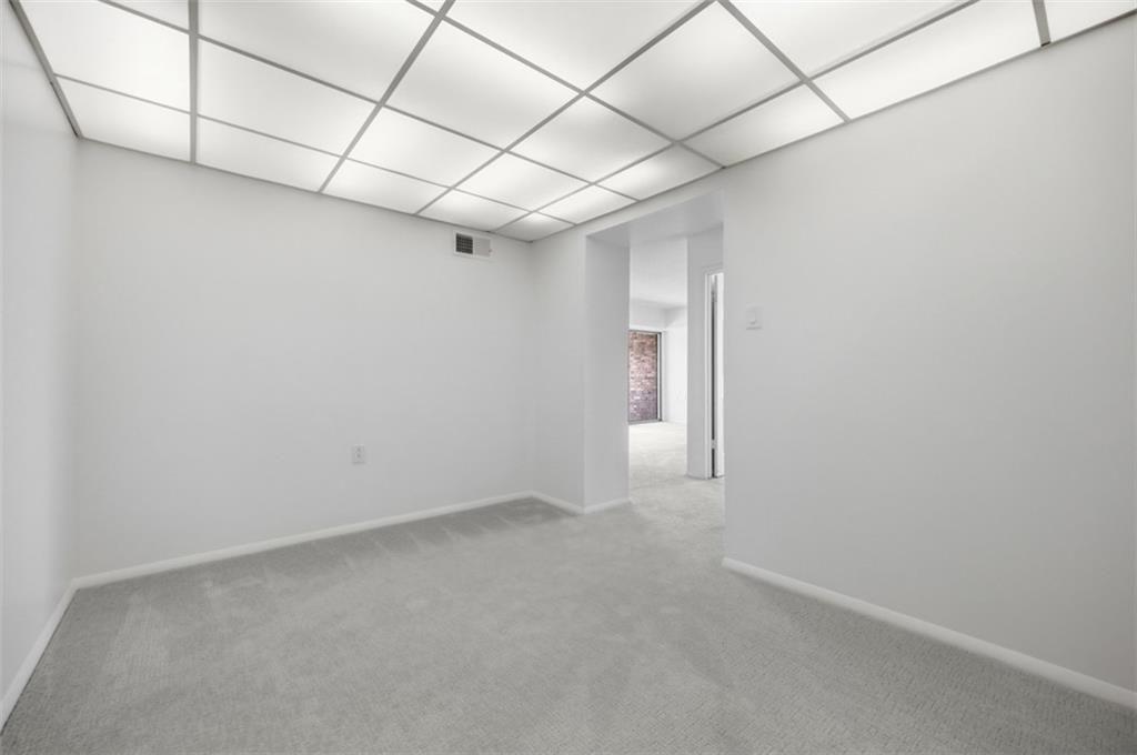 2160 Greentree Road, Unit 105W Pittsburgh, PA 15220 - Photo 9 of 44 Gallery Image 9