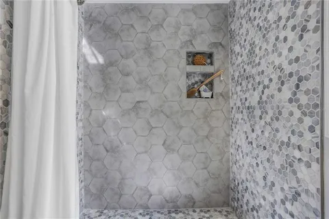 $670,000 | 1960 McKinley Street, Clearwater, FL 33765