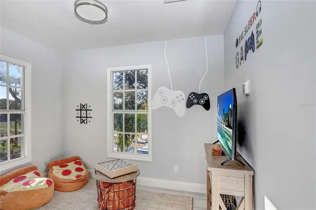 $670,000 | 1960 McKinley Street, Clearwater, FL 33765