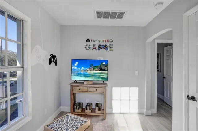 $670,000 | 1960 McKinley Street, Clearwater, FL 33765