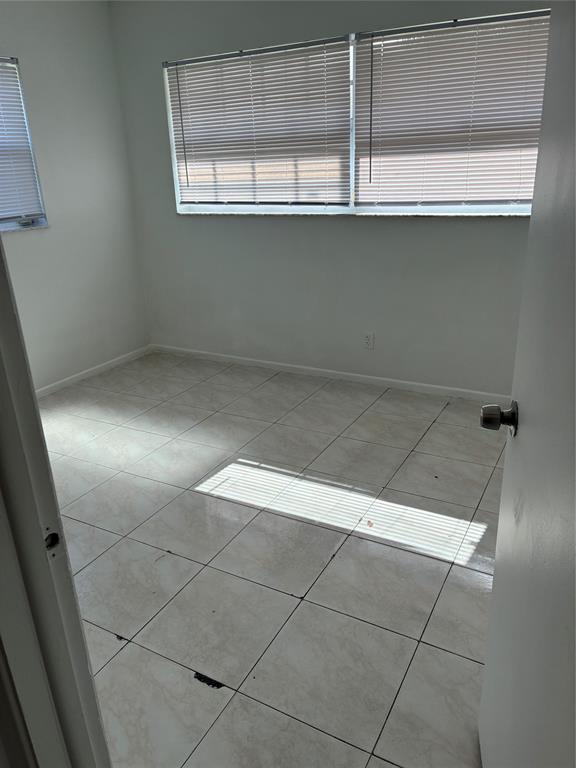 231 Northwest 20th Street Pompano Beach, FL 33060 - Photo 4 of 18