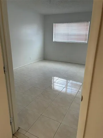 $3,000 | 231 Northwest 20th Street, Pompano Beach, FL 33060